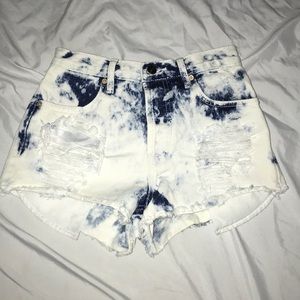 Women’s Forever 21 Acid Wash Shorts